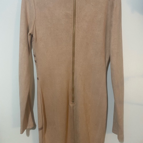 Dress, size Small , material is like velvet , soft . NEW without tags. - Picture 4 of 4